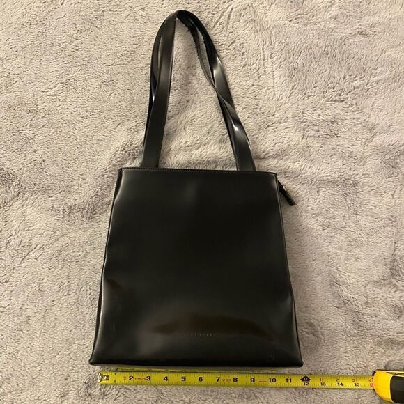 Coccinelle patent leather purse - Picture 1 of 11